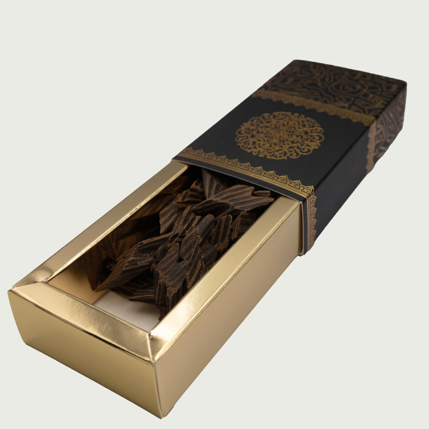أريج عود النمر الفاخر